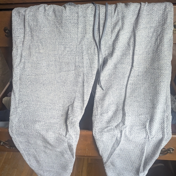 Lululemon Athletica Black and White Hoodie - Picture 4 of 4